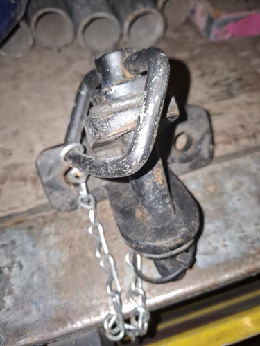 Pin type tow hitch - hitch, dixon